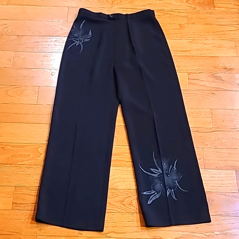 Women's black wide leg ankel pants